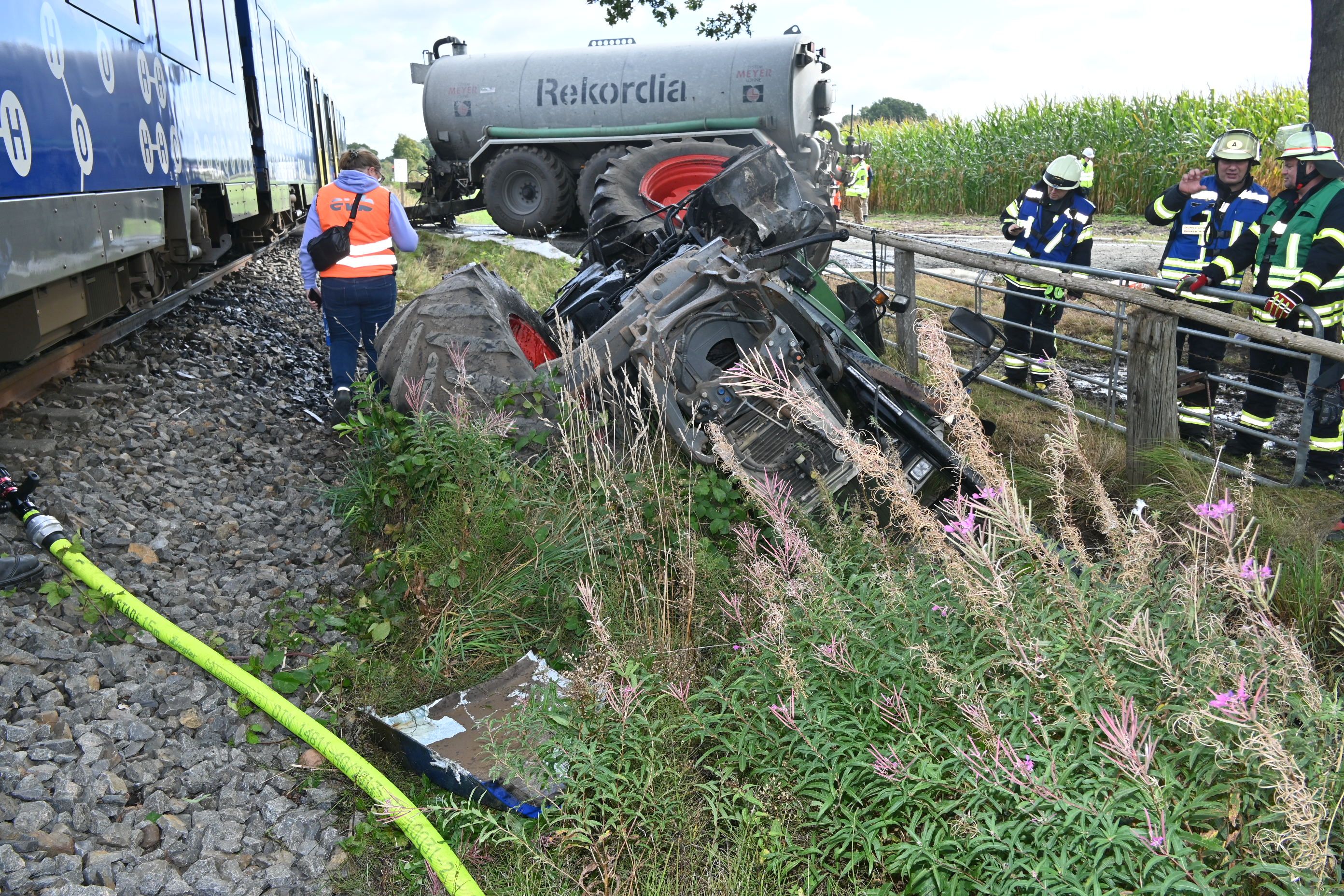 Bild-Nr. 830 Hilfeleistung